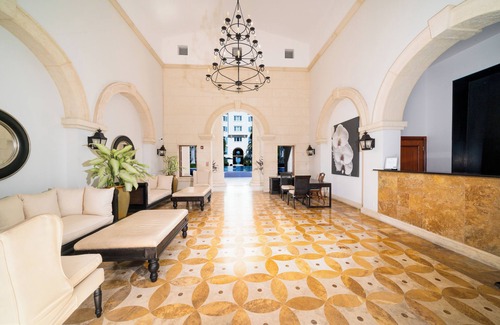 Grace Bay House | The Regent Grand Resort: 4 Bedroom Ocean Front Suite