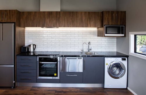 Fitzroy Apartment | The Residence Apartment Two with Spa Bath