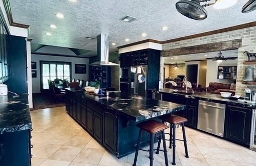 Brenham House | The Residence at Rockin star ranch