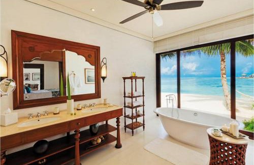 Falhumaafushi Resort | The Residence Maldives