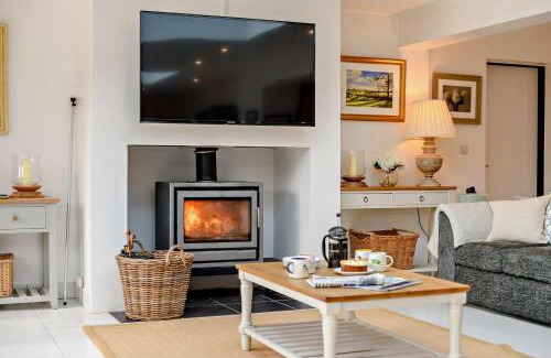 Aldeburgh House | The Retreat Aldeburgh