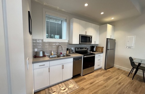 Regional District of Nanaimo Apartment | The Ridge Suite-Vancouver Island