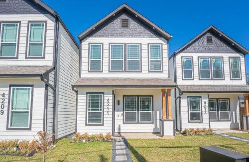 South Central Houston Apartment | The Right House @ East Downtown