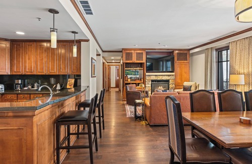 Aspen Condo | The Ritz-Carlton | 3BR Residence WR 2207: Ski-in/Ski-out Resort in Aspen Highlands with Ski view