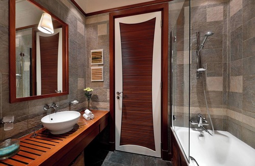 Seef Hotel | The Ritz-Carlton, Bahrain