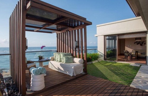 Sawangan Hotel | The Ritz-Carlton Bali Villas