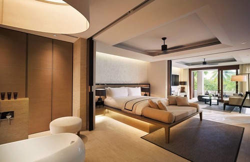 Moo 5 Resort | The Ritz-Carlton, Koh Samui