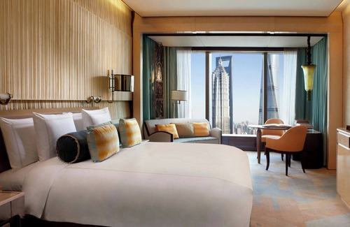 Downtown Shanghai Hotel | The Ritz-Carlton Shanghai, Pudong