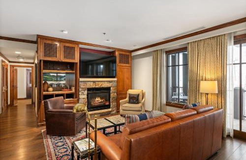 Aspen House | The Ritz-Carlton, Three-Bedroom Premier Residence 8207, Ski-in & Ski-out Resort in Aspen Highlands