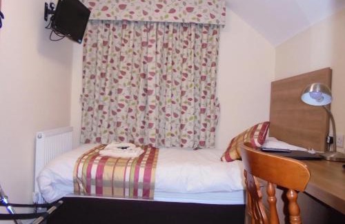 Eastoft Hotel | The River Don Tavern and Lodge