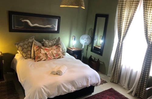 Knysna Cabin | The Riverdeck Accommodation and Backpackers