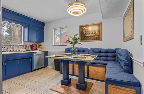 Radcliff House | The Rockstar/Indoor pool/Close to Ft Knox