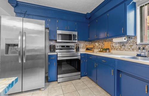 Radcliff House | The Rockstar/Indoor pool/Close to Ft Knox