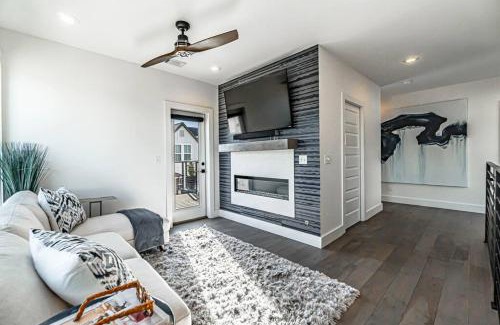 Downtown House | The Rooftop Terrace on the Square