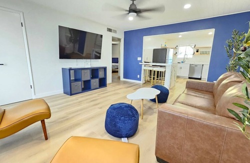 Camelback East Apartment | `The Rose` #2 Pool |Gazebo| CentralPhoenix