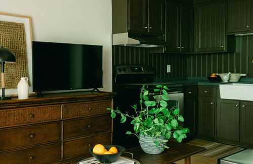 St. Davids Apartment | The Rosé Garden Wiley Loft Suite 2, downtown St. Davids