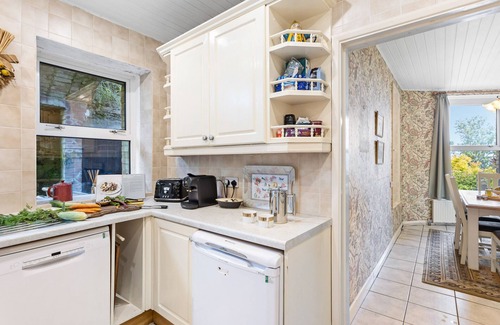 Hele Ski Chalet | The Round House - Panoramic views of Ilfracombe