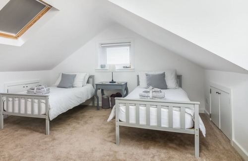 Kirkmichael Cottage | The Rowans - a holiday cottage that sleeps 9 guests in 4 bedrooms