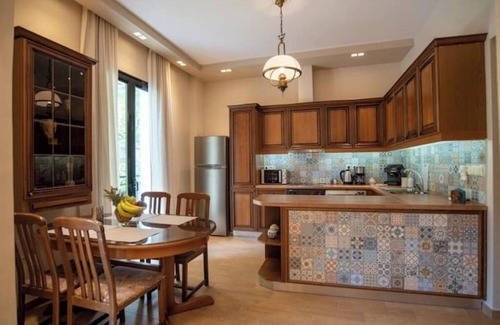 Omonia Apartment | the Royal Athenian Apartmentnn
