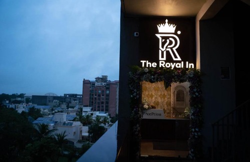 Vallabh Vidhyanagar Hotel | The Royal In