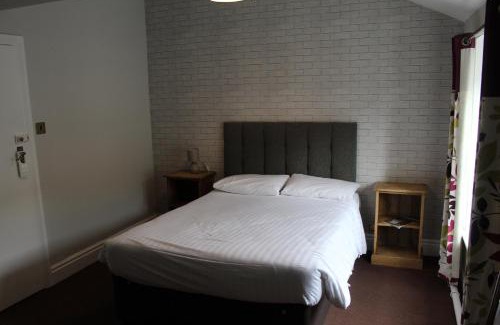 Giggleswick Hotel | The Royal Oak