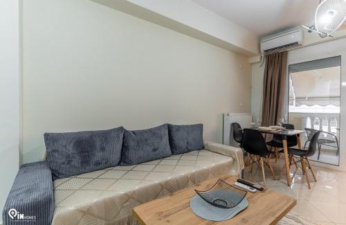 Aigaleo Apartment | The 'Rubies' House Project In Egaleo