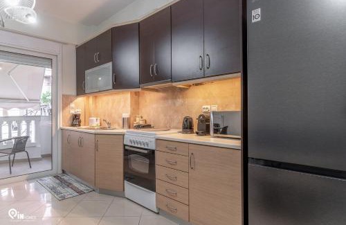 Aigaleo Apartment | The 'Rubies' House Project In Egaleo