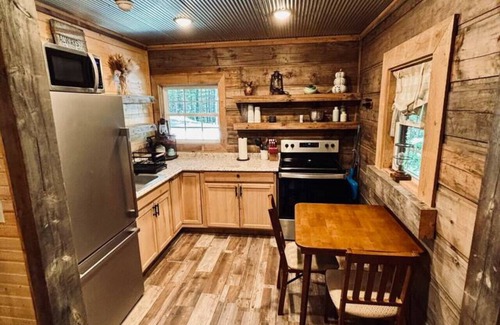 Saint Helens Cabin | The Rustic Ave. Red River Gorge