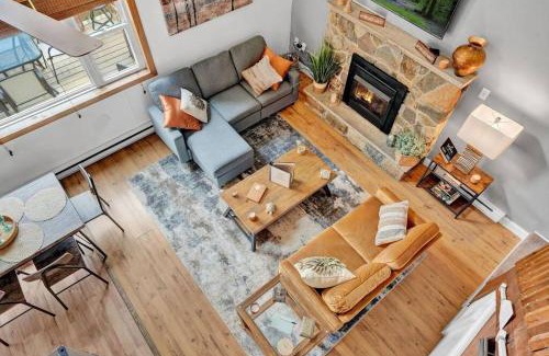Long Pond Ski Chalet | The Sage Chalet in Emerald Lakes, Poconos!