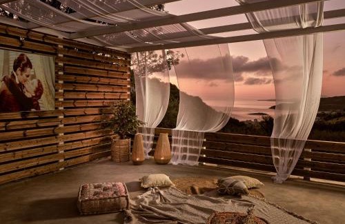 Skinaria Apartment | The Sall Suites Complex A - Iconic Sea Views, by ZanteWize