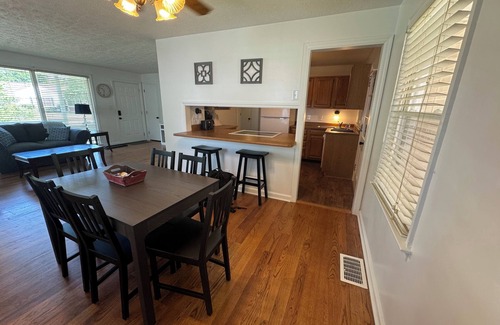 Wilmington House | The Salon- 3 miles from WEC