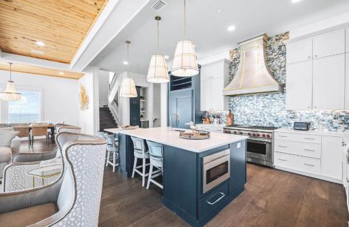 Hollywood Beach House | The Sand Castle by 30A Escapes
