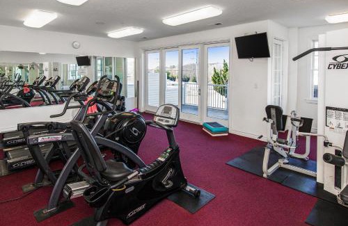 Sandbridge Apartment | The Sandbridge Dunes - Lovely Day 404