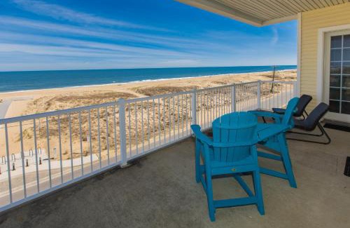 Sandbridge Apartment | The Sandbridge Dunes - Room With A View 315