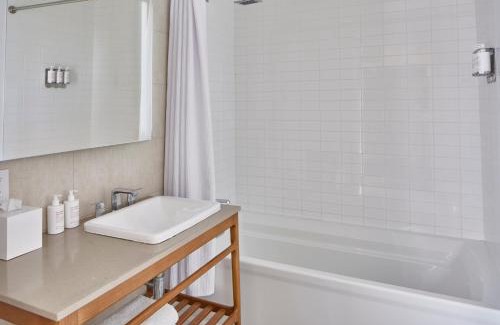Rosemary District Hotel | The Sarasota Modern, a Tribute Portfolio Hotel