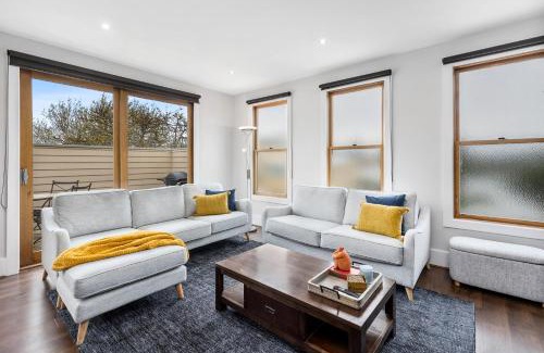 Queenscliff Apartment | The SCOOP