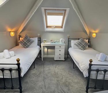Whitby Hotel | The Seacliffe - Whitby