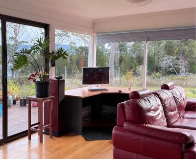 Tinderbox House | The Seaside Escape- Cozy 2BR by the sea