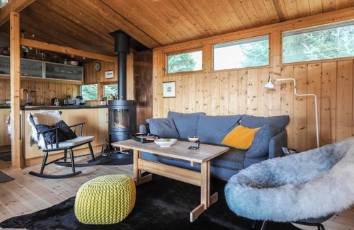 Capital Region Cabin | The Secret Cabin with hot tube close to the Blue Lagoon