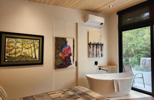 Madeira Park House | The Shed at Moon Dance
