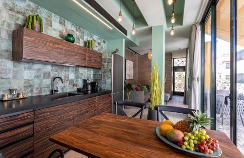 Kerem HaTeimanim Apartment | The Shell House