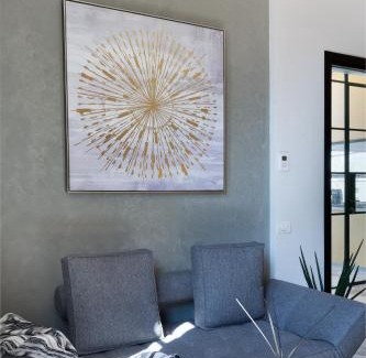 Kerem HaTeimanim Apartment | The Shell House