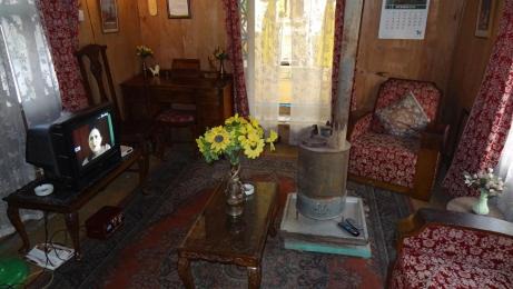 Srinagar Boat Rental | The Shelter Group of Houseboats & Tour organiser