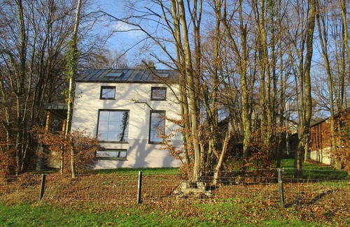 Huy House | The shelter "under the trees": lodging for rural stay for 4 to 6 people.
