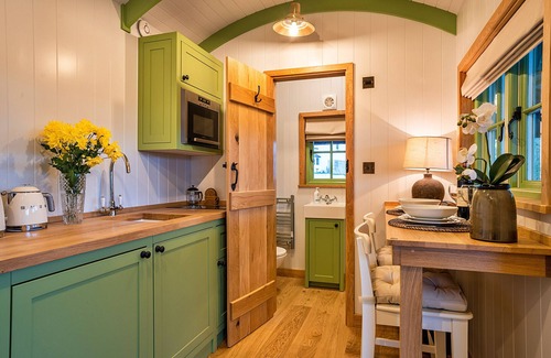 Beaworthy Apartment | The Shepherd's Hut at Northcombe Farm