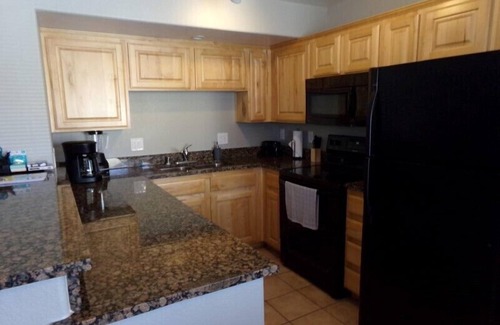 Mesquite Condo | The Shooting Star by Mesquite Vacation Rentals with Community Pool and $510 in free daily activities
