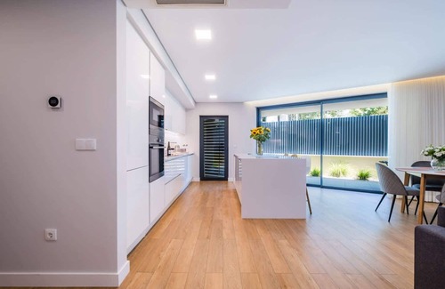 Parede Apartment | The Shoreline 1 by Portugal Portfolio