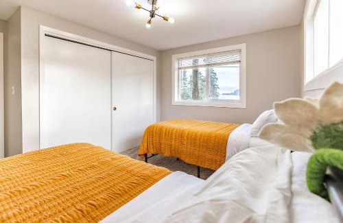 Kodiak Apartment | THE SHORELINE #5- Beach Access, Ocean Views, Private