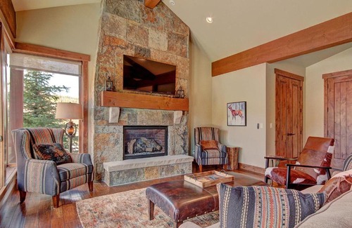 Fairmount On The River House | The Shores Lodge