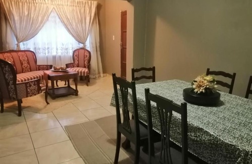 Greater Johannesburg Metropolitan Area House | The Signature Guesthouse